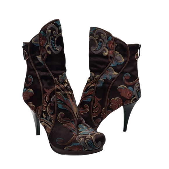 Rockwell Tharpe Sz 8 Passion Ranch Elegant Brown Heeled Boots Ornate‎ Embroidery - Picture 2 of 11